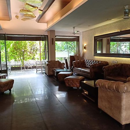 Hotel Chandralok Lonavla Zewnętrze zdjęcie