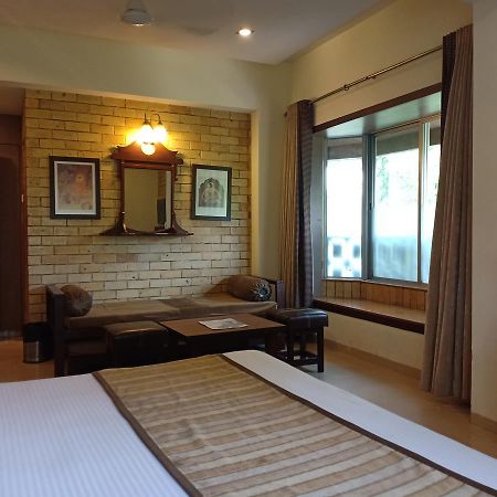 Hotel Chandralok Lonavla Zewnętrze zdjęcie