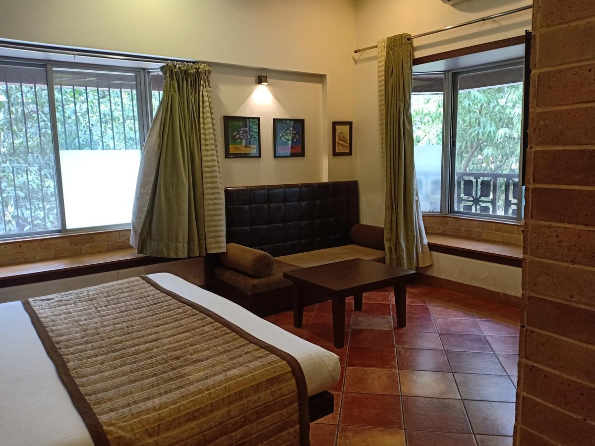 Hotel Chandralok Lonavla Zewnętrze zdjęcie