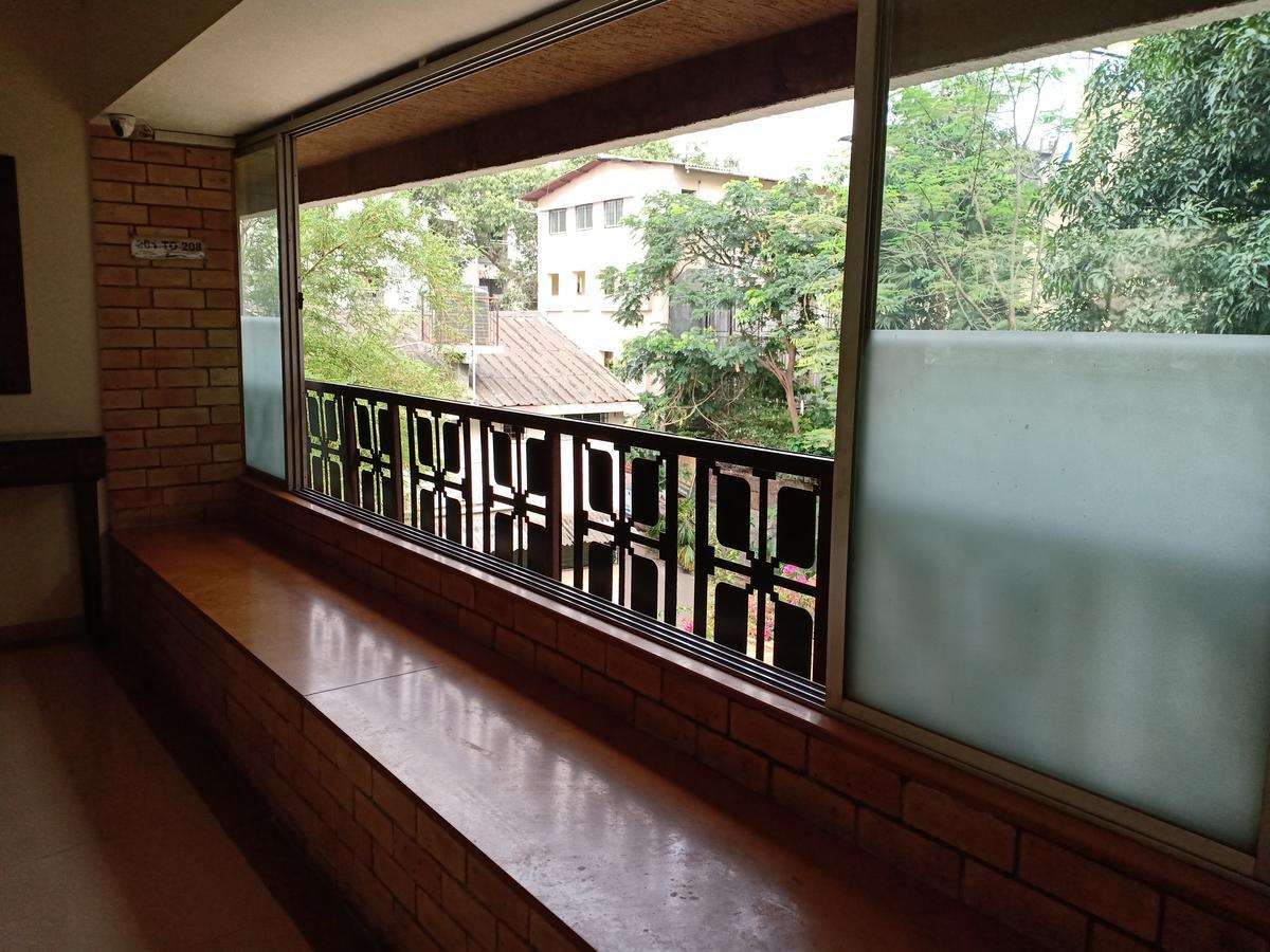 Hotel Chandralok Lonavla Zewnętrze zdjęcie