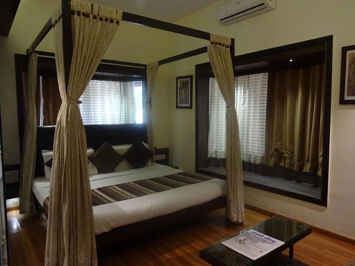 Hotel Chandralok Lonavla Zewnętrze zdjęcie