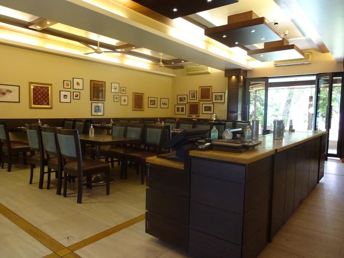 Hotel Chandralok Lonavla Zewnętrze zdjęcie