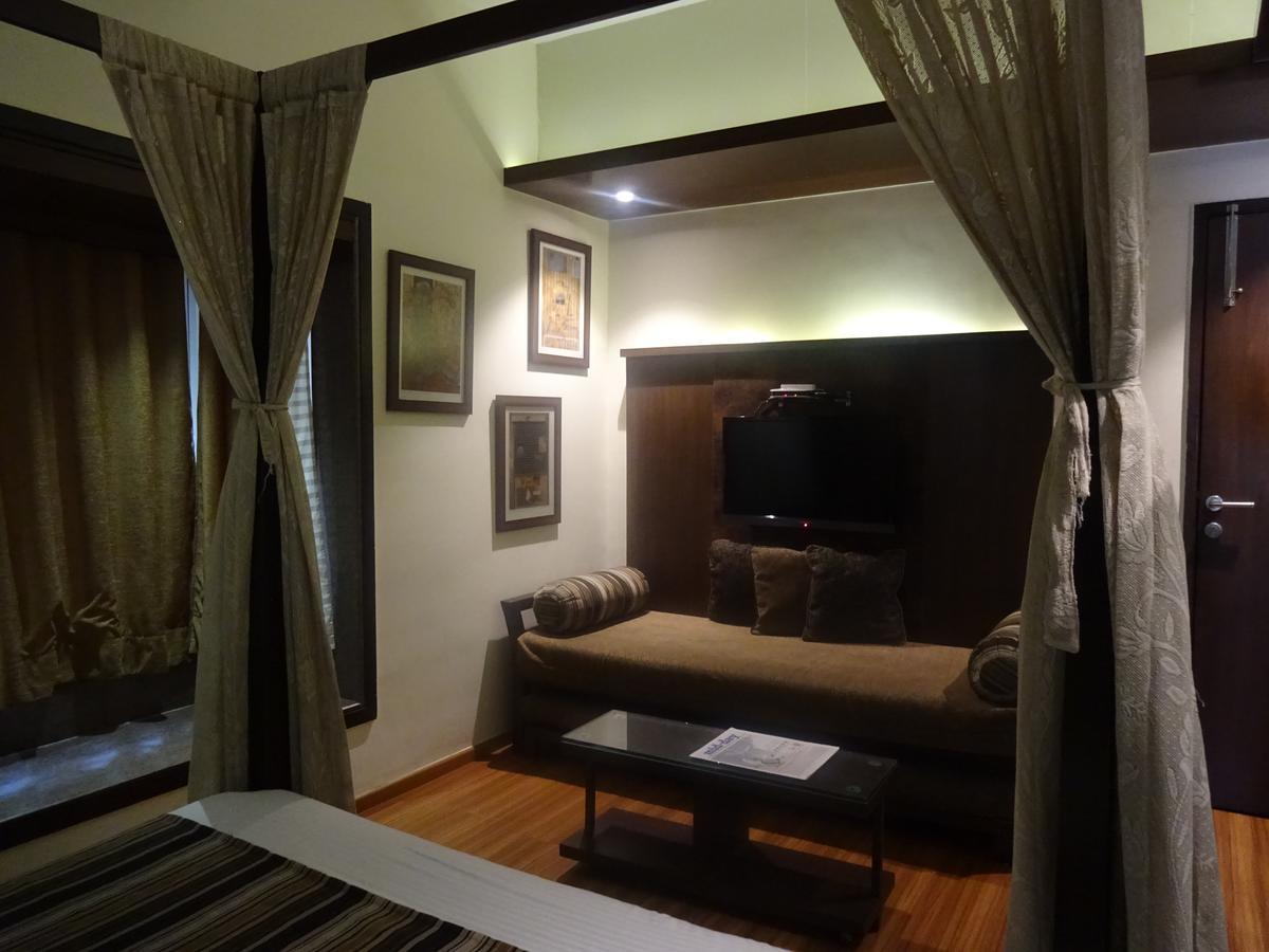 Hotel Chandralok Lonavla Zewnętrze zdjęcie